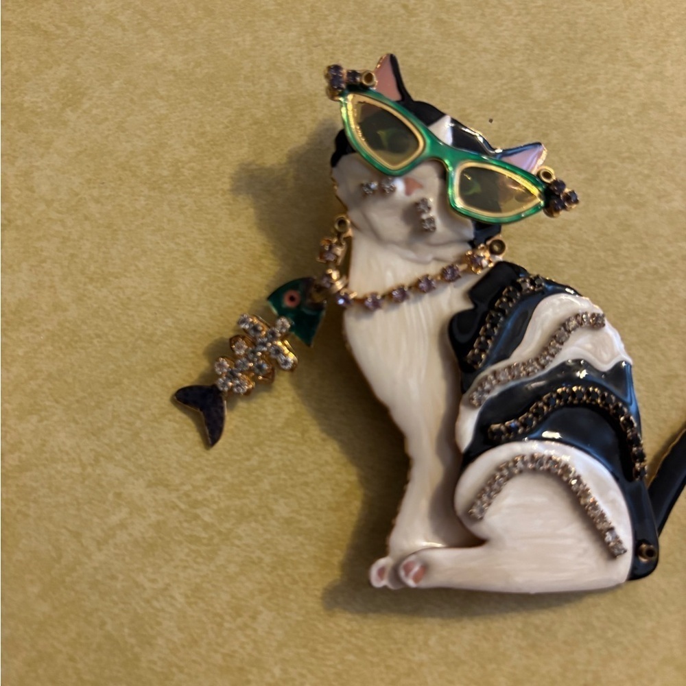 Lunch At The Ritz 2 GO Cat Pin And Bracelet With Original Box And Papers - Picture 2 of 10